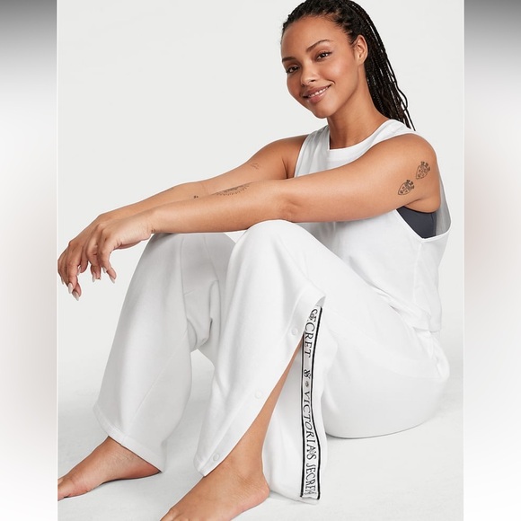 VICTORIA'S SECRET Cotton Fleece Wide-Leg Snap Lounge Sweatpants - Picture 2 of 9